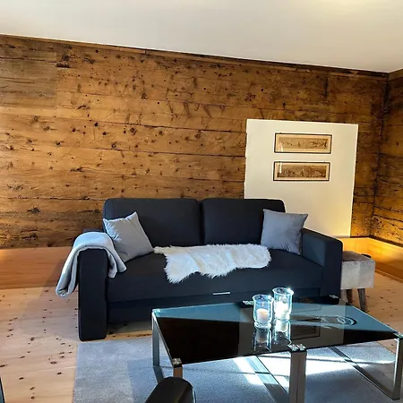 Chesa Unica - Historica Apartment