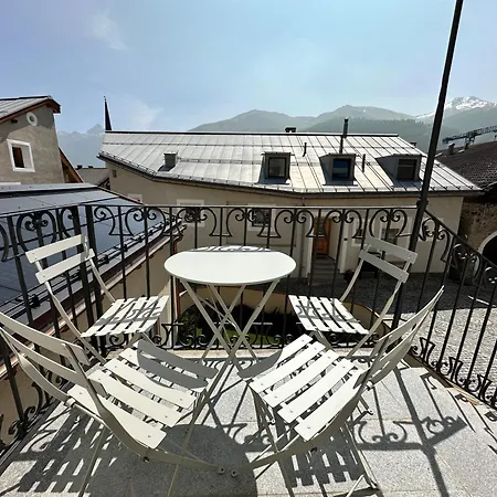 Chesa Unica - Historica *