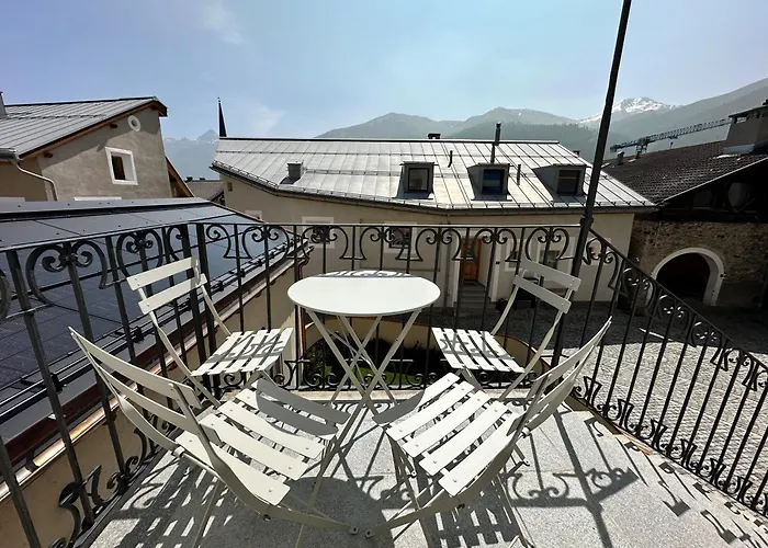 Chesa Unica - Historica *