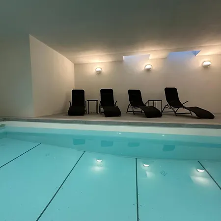 Chesa Unica - Historica